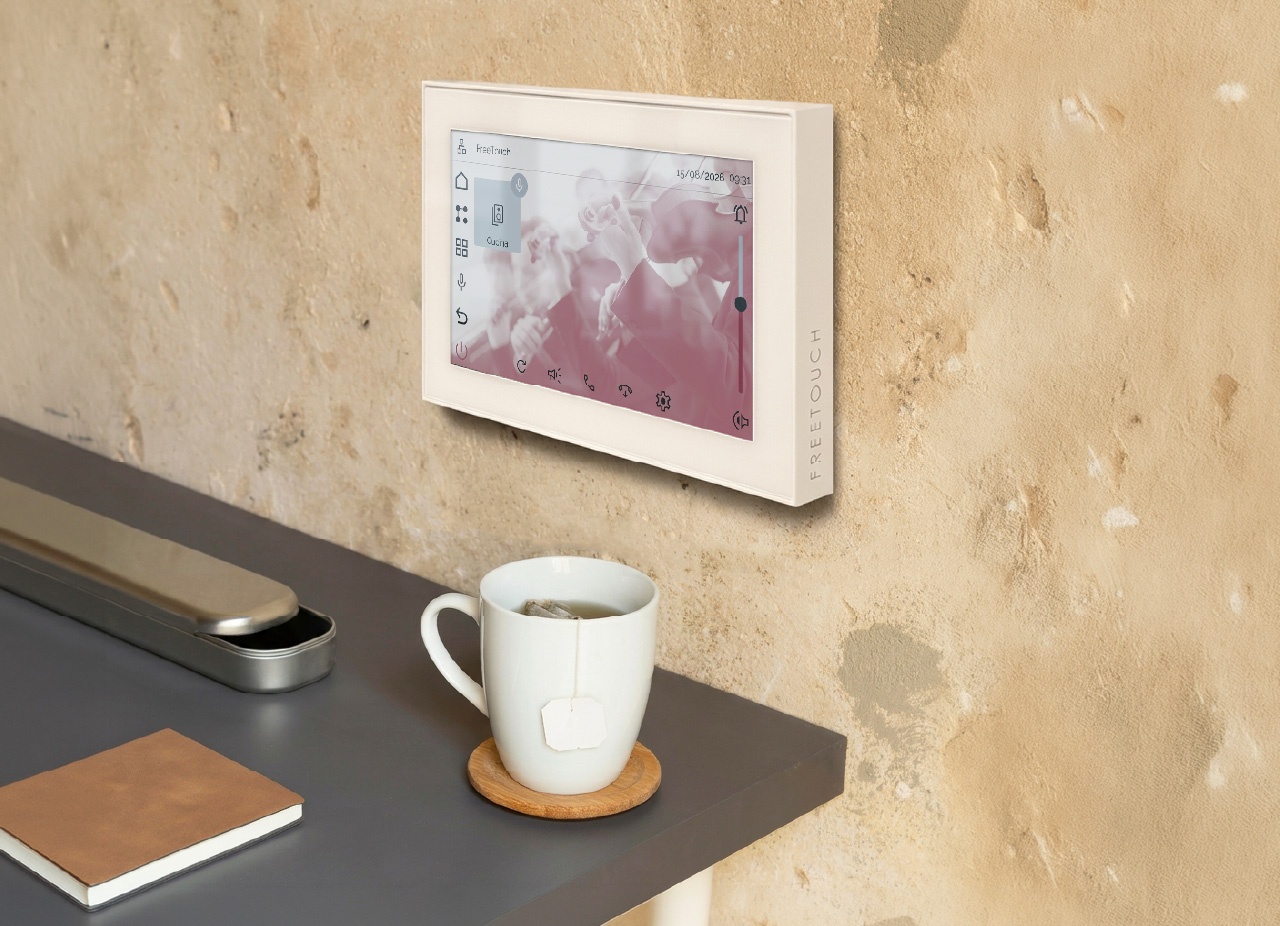 With Freetouch you fill every room with the music you want.
